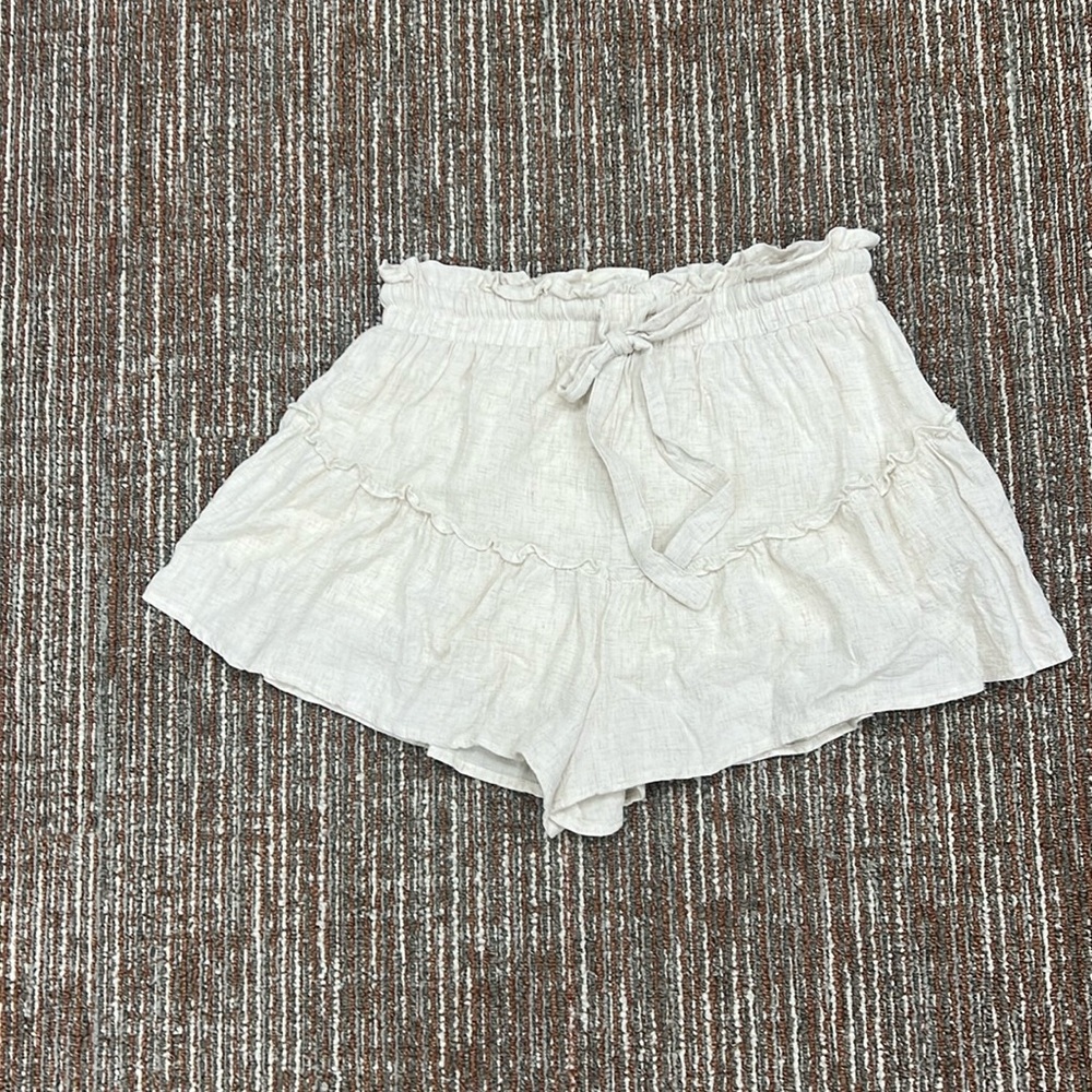 Beige short size Small